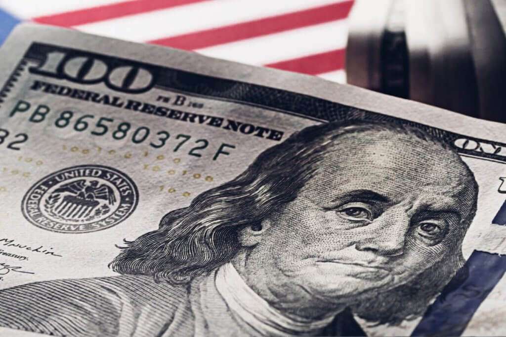 Rubel up against key currencies at week's last trading