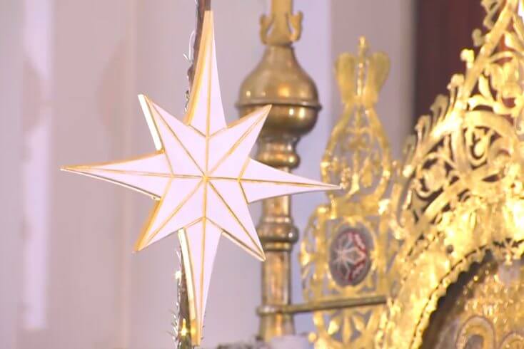 Тихановская на Рождество пожелала белорусам мира и надежды, Лукашенко — реализации планов и бескорыстных устремлений