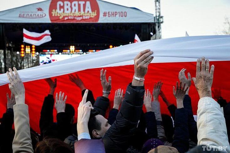 Лукашэнка заявіў, што працягне вызваляць палітвязняў