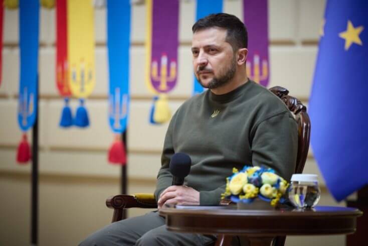 Зеленский поручил готовить "варианты ответных действий" на размещение "Орешника" в Беларуси