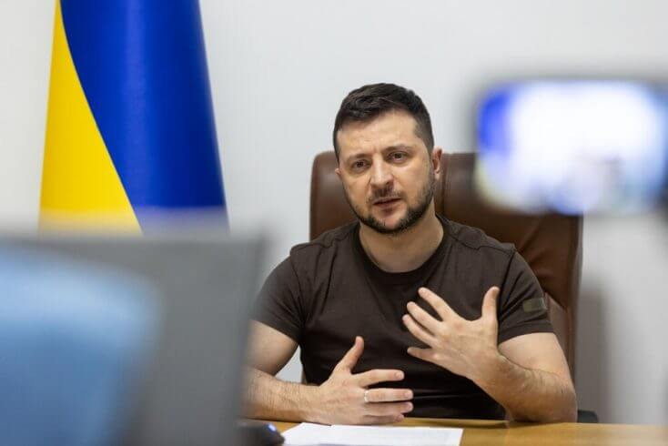 Зеленский предложил западным странам спросить у разведки, что Кремль планирует осуществить с территории Беларуси
