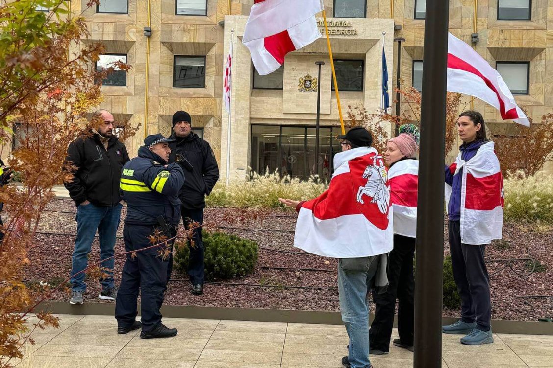 Белорусы в Грузии протестуют против отказа в политическом убежище