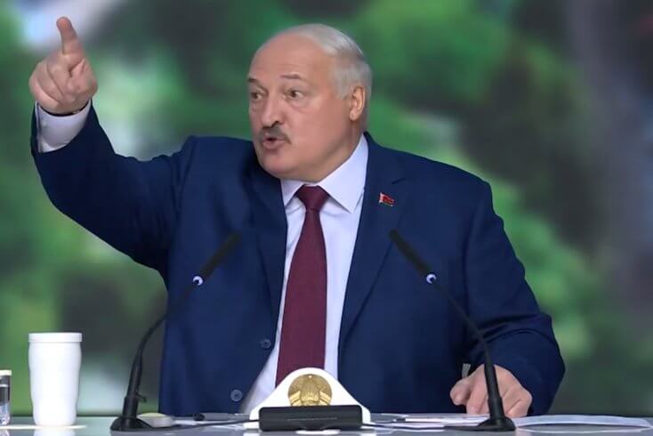Лукашенко о дефиците картошки: В политике было дело — бульбы хватало, просто ее придержали некоторые деятели