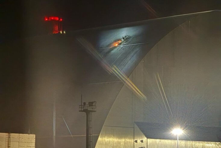 Саркафаг ЧАЭС згубіў здольнасць да ізаляцыі — ацэнка МАГАТЭ наступстваў удару дрона