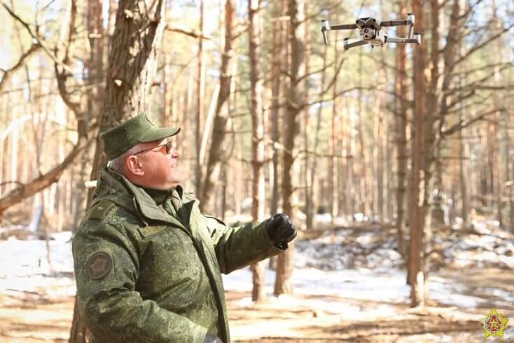 Муравейко вновь обвинил Запад в подготовке к войне и заявил, что Беларусь "сохранит мир"