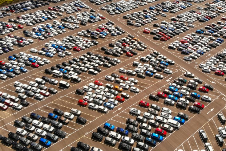 Пры ўстойлівым курсе рубля цэны на аўтамабілі будуць стабільныя прынамсі ў першым паўгоддзі — прагноз БАА