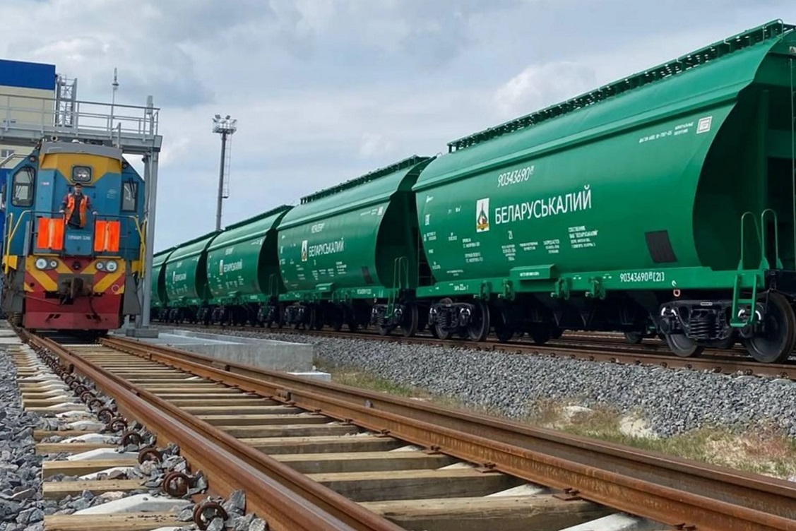 MEPs to vote on tariffs on fertilizers, produce from Russia, Belarus