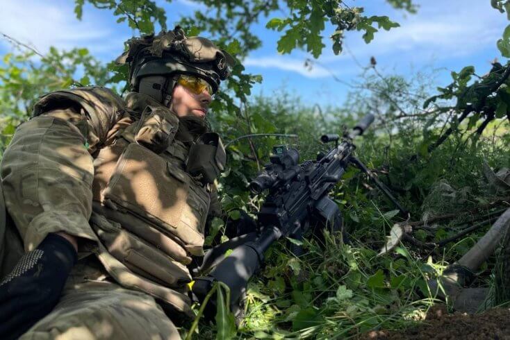 "Такой структуры, як полк Каліноўскага, цяпер не існуе". Што адбываецца з беларускімі ваярамі ва Украіне