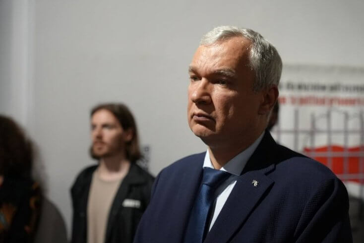 Латушко заявил о попытках вербовки спецслужбами Минска сотрудников НАУ и угрозах (дополнено)