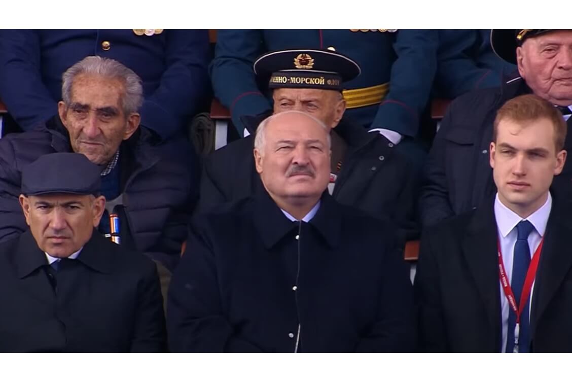 Лукашенко в Москве провел параллель между ВОВ и войной с Украиной, обвинив Запад в подготовке к новому конфликту