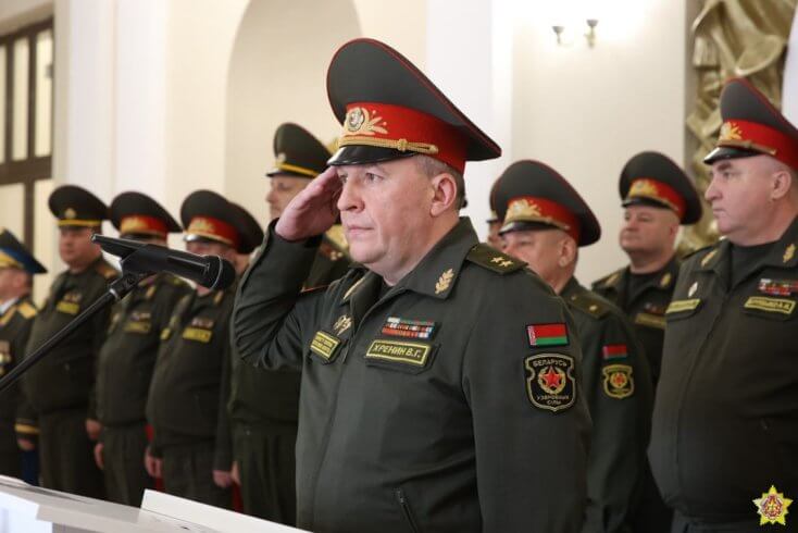 Хренин предупредил новоиспеченных офицеров о возможных "непоправимых последствиях" войн в Украине и на Ближнем Востоке