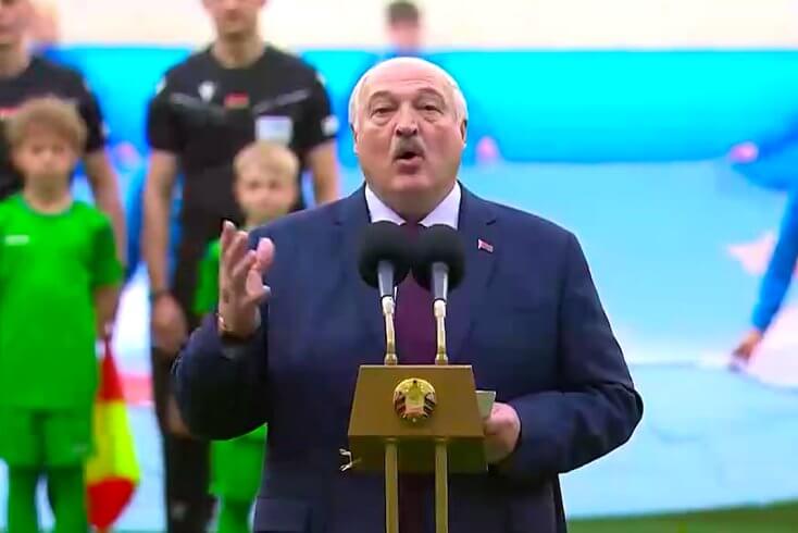 Лукашенко открыл в Минске стадион — "символ белорусско-китайской дружбы" и намекнул на памятник Си Цзиньпину
