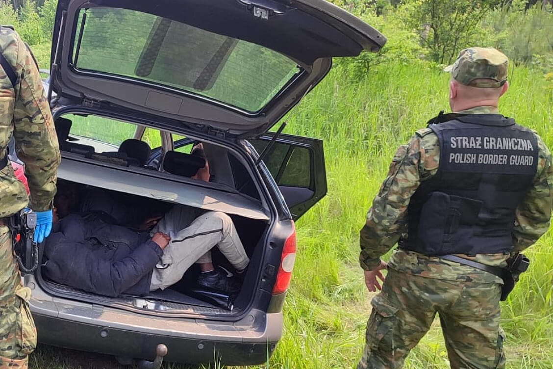 Польскія памежнікі затрымалі грамадзяніна Беларусі, які перавозіў нелегальных мігрантаў