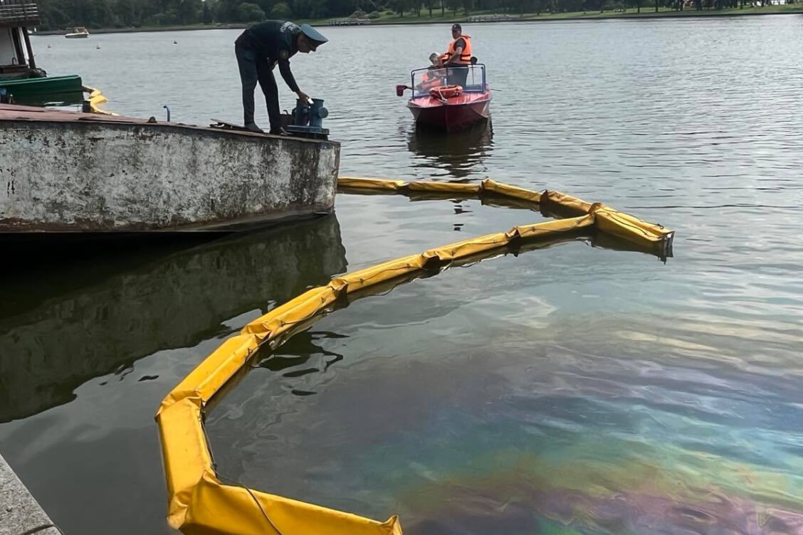 Забруджванне вады ў Свіслачы зафіксаванае толькі непасрэдна ў месцы разліву нафтапрадуктаў — Мінпрыроды