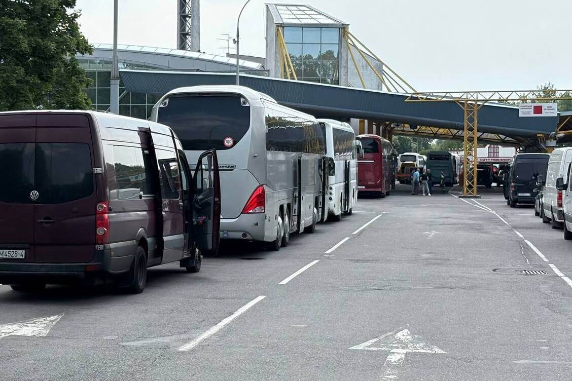 ГТК обвинил польскую сторону в “неритмичном приеме” транспорта в пункте пропуска Брест, ожидание на границе превышает трое суток