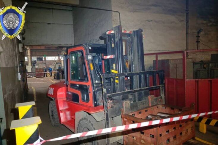 45-гадовы электраманцёр загінуў праз наезд пагрузчыка на прадпрыемстве ў Жодзіна