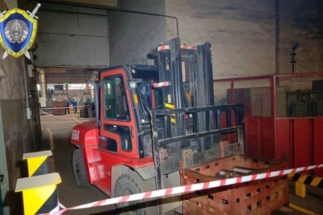 45-гадовы электраманцёр загінуў праз наезд пагрузчыка на прадпрыемстве ў Жодзіна