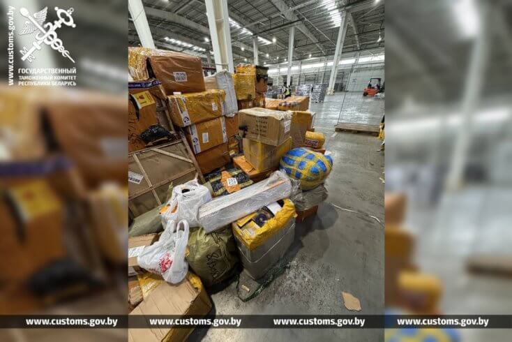 Из РФ в Беларусь попала крупная партия ноутбуков, частей дронов, оружия и техники — таможня разбирается в законности ввоза
