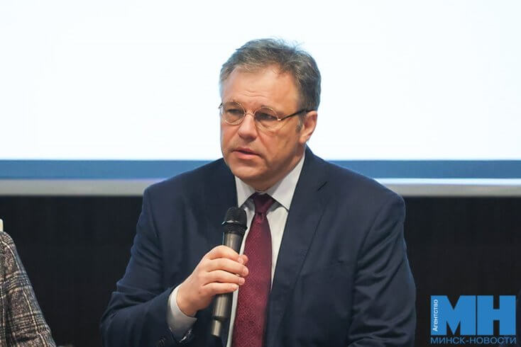Спецпредставитель МИД РФ рассказал белорусским подросткам об "украинских неонацистах"