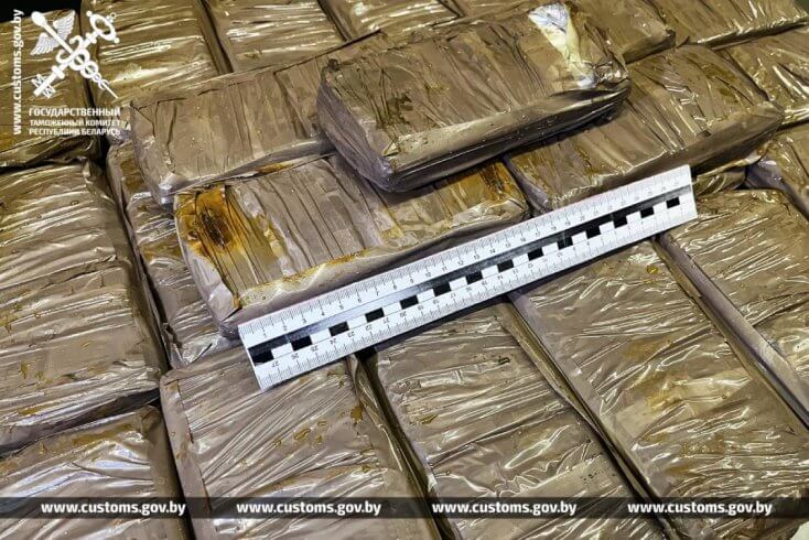 Пресечена попытка ввезти из Польши крупную партию гашиша — в Беларуси и РФ задержаны восемь "причастных к преступной схеме"