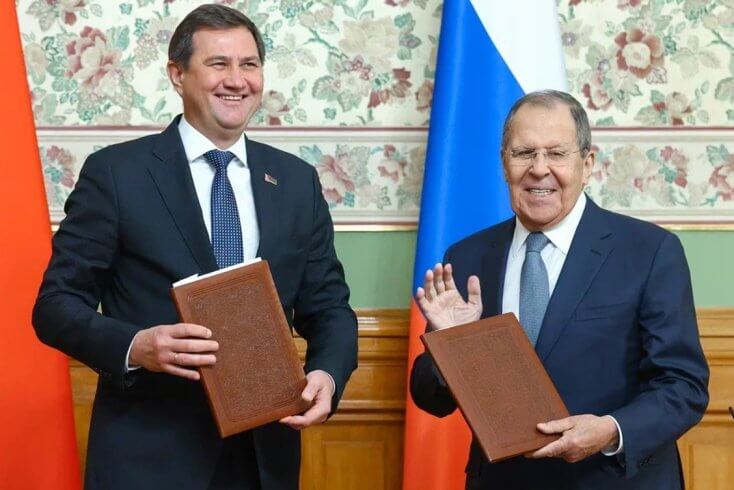 Рыженков и Лавров договорились "давать отпор" НАТО