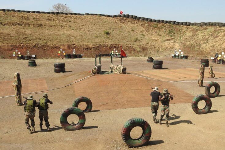Белорусские военные обучаются на базе пехотной школы в индийском Белгави