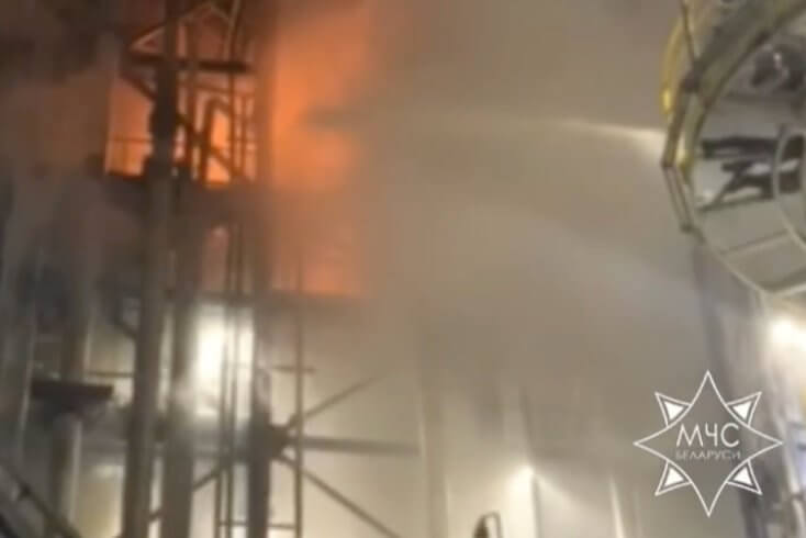 Пожар на нефтеперерабатывающем предприятии "Нафтан" ликвидирован