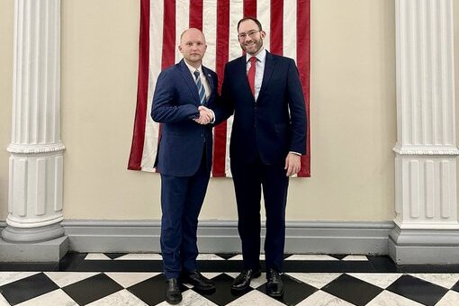 Советник Тихановской обсудил в Белом Доме “гибридные атаки” режима Лукашенко против Литвы и Польши