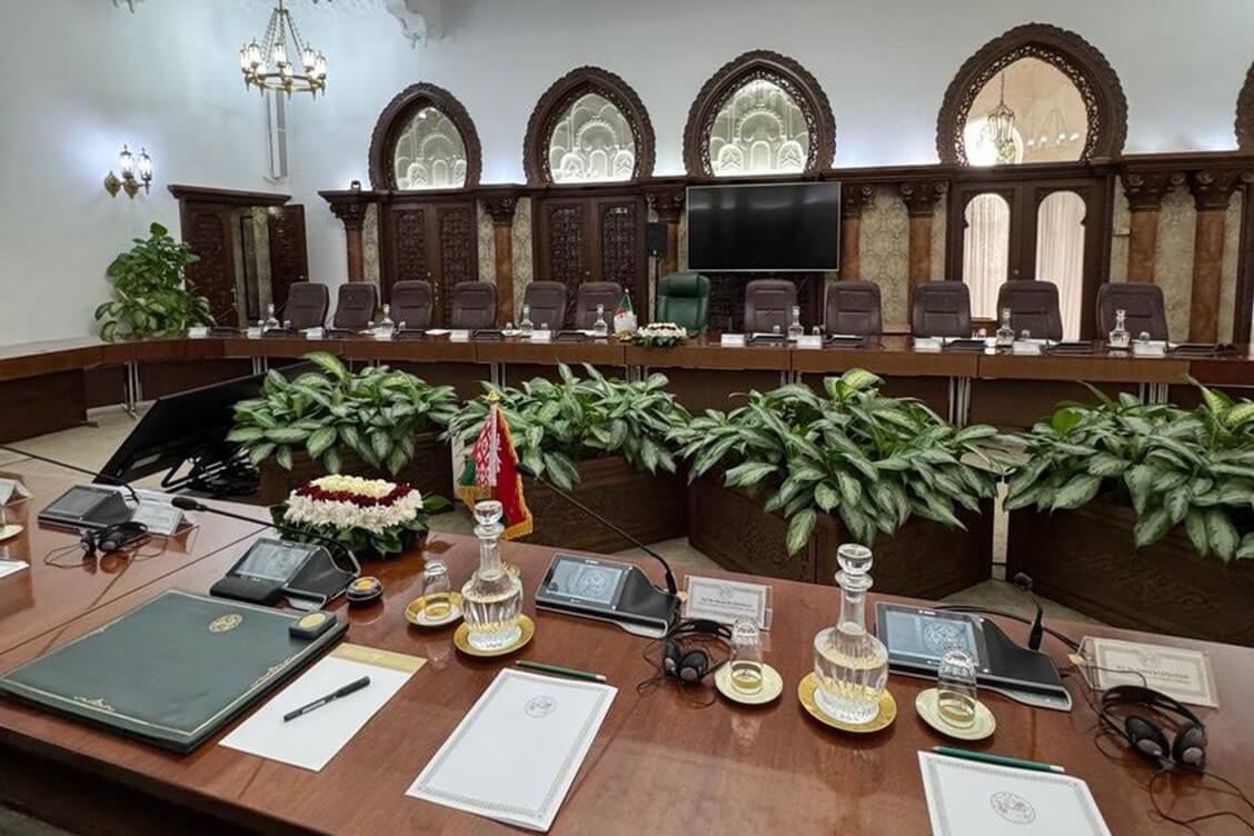 Лукашенко из Алжира вновь направился в Оман, где проведет 