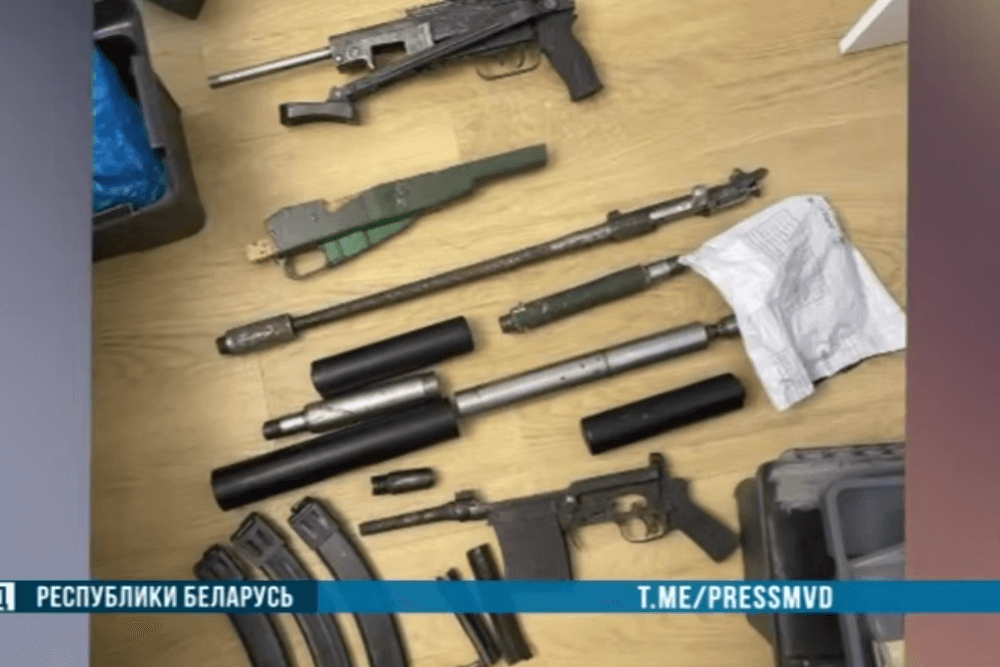 На жителя Витебска заведено уголовное дело за изготовление оружия, его задержали с ОМОНом и спецназом