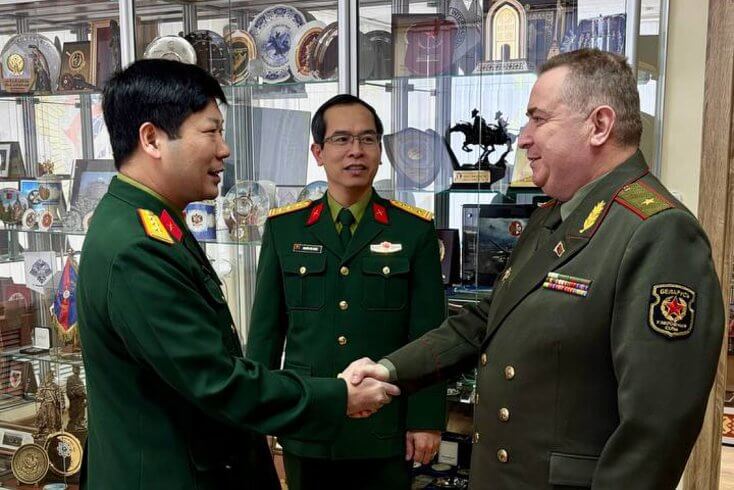 У Беларусі акрэдытаваны новы вайсковы аташэ В'етнама