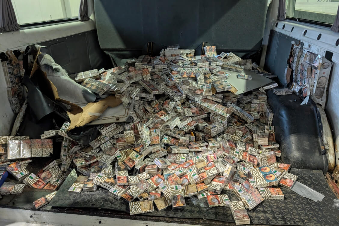 У Літве затрыманы мікрааўтобус, кіроўца якога спрабаваў употай завезці з Беларусі кантрабандныя цыгарэты