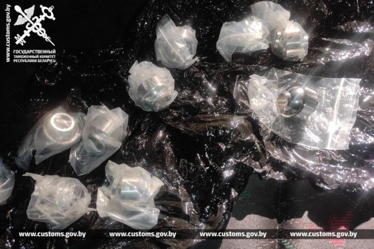 Белорус пытался незаметно привезти из Польши подшипники — теперь он может лишиться автомобиля