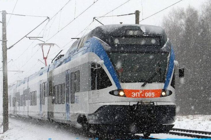 Праз снегапад цягнікі ідуць са спазненнем на асобных участках