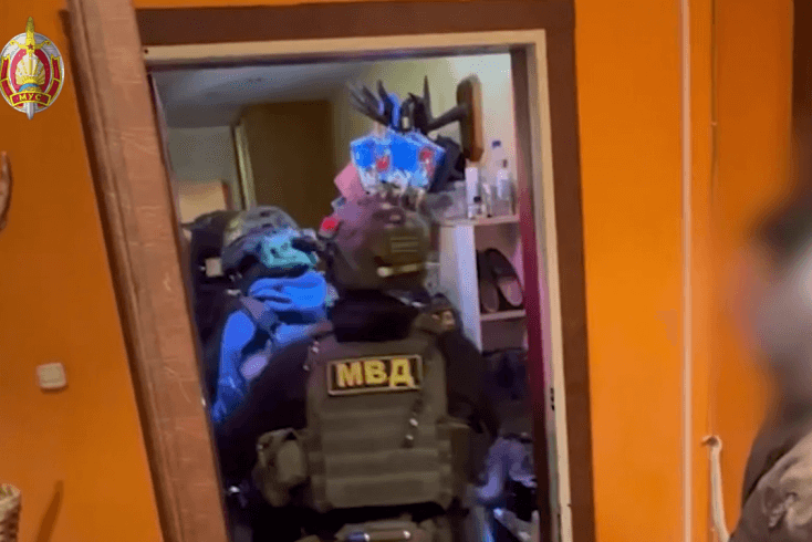 У Мінску затрыманыя тры чалавекі, якія арганізавалі “шэрую” схему легалізацыі грамадзян з Азіі — МУС