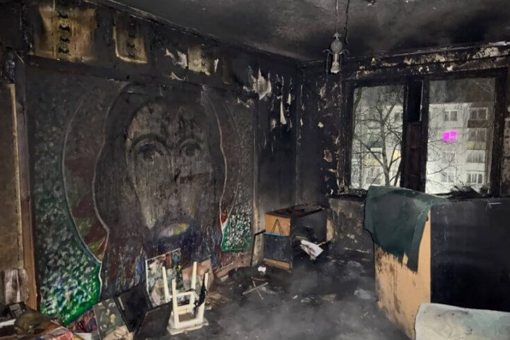 На пожаре в своей квартире погиб белорусский художник Владимир Акулов