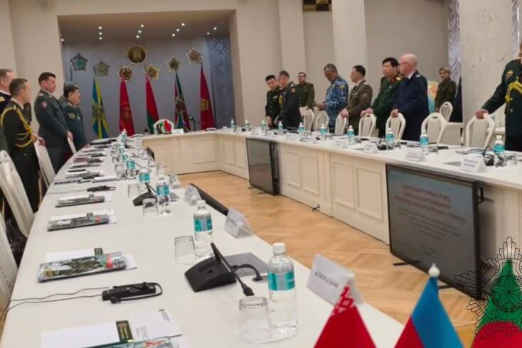 Минобороны представит иностранным военным атташе свой взгляд на ситуацию в мире и Европе, сообщит о развитии армии