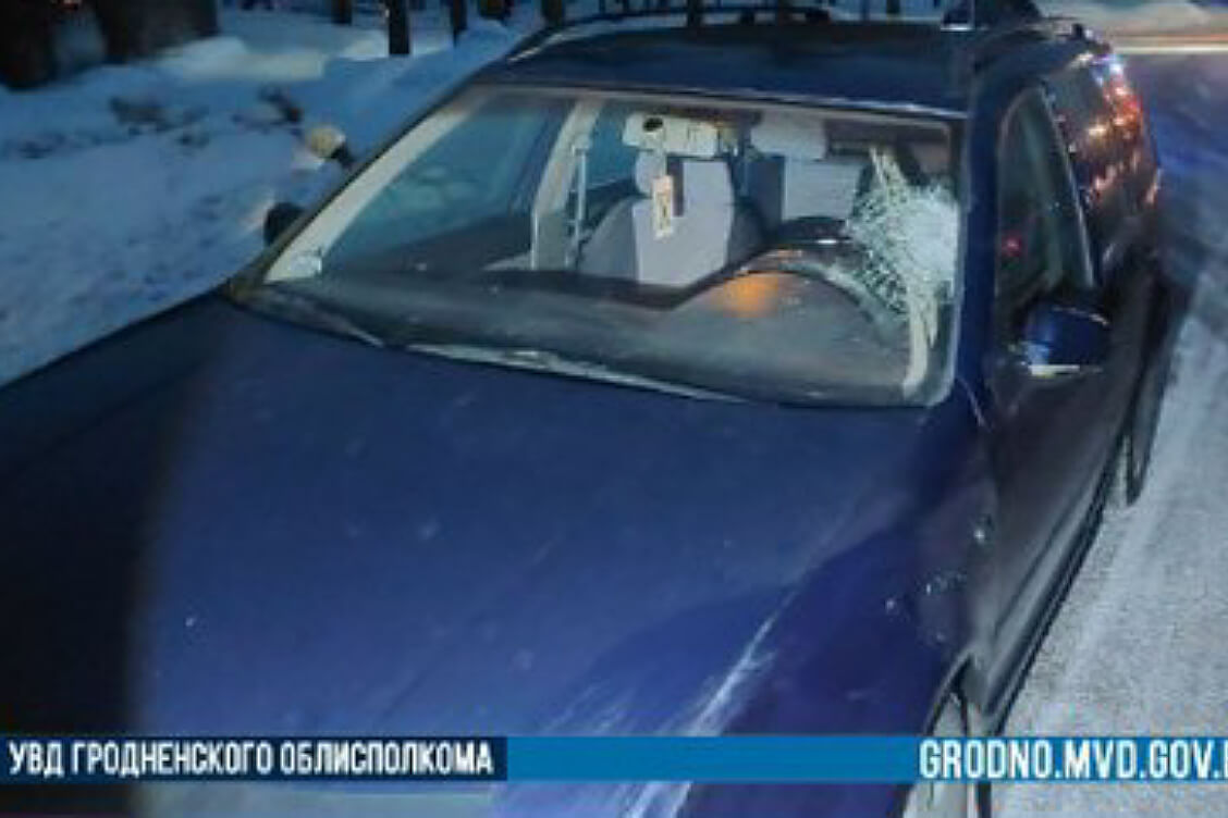 У Гродне 72-гадовая жанчына загінула пад коламі аўтамабіля, перасякаючы дарогу па-за пешаходным пераходам