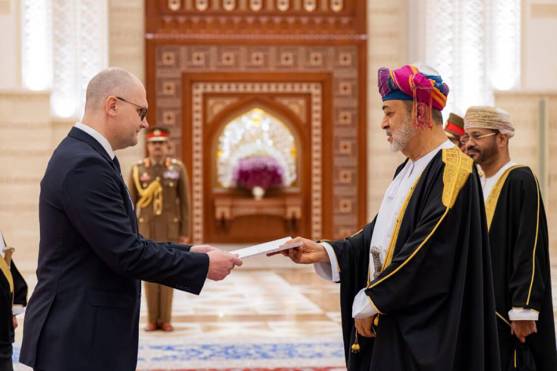 Посол Беларуси обсудил с султаном Омана будущее заседание комитета по сотрудничеству