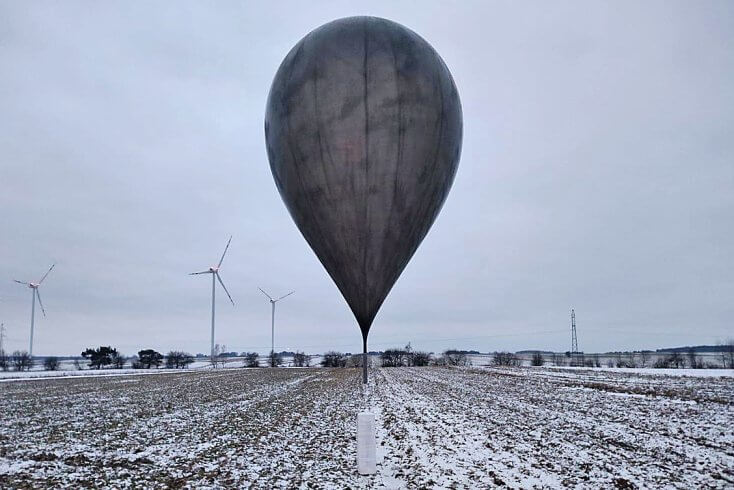 Для дастаўкі цыгарэт з Беларусі кантрабандысты пачалі выкарыстоўваць метэазонды чорнага колеру — памежная служба Польшчы