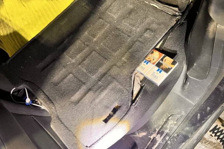 Белорус пытался ввезти в Литву сигареты на 331 тыс. евро, его автомобиль изъят