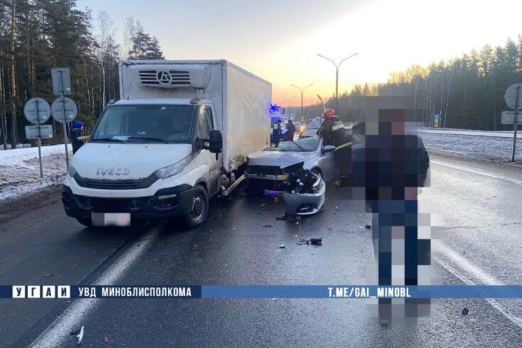 В результате ДТП под Минском госпитализированы взрослый и ребенок