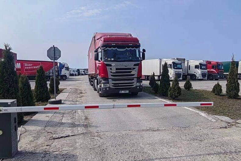 700 литовских фур выехало из Беларуси — ГТК