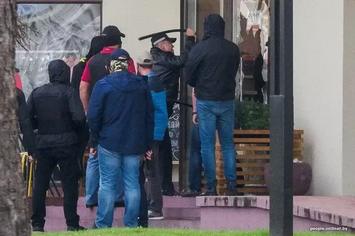 Лукашенко наградил Карпенкова за "высокую результативность" в охране общественного порядка