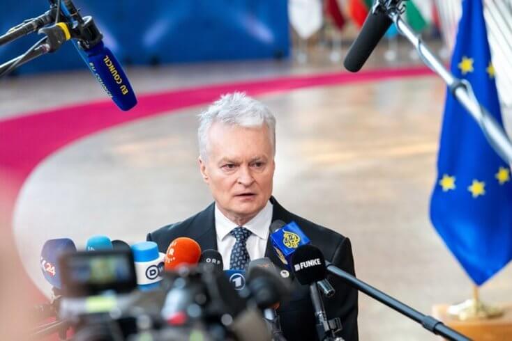 Науседа "пытался убедить" Коула быть более осторожным с Лукашенко