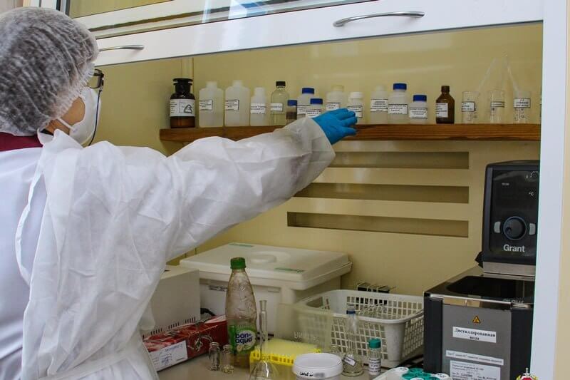 69-летний житель Чаусского района умер, случайно выпив антифриз во время ремонта автомобиля