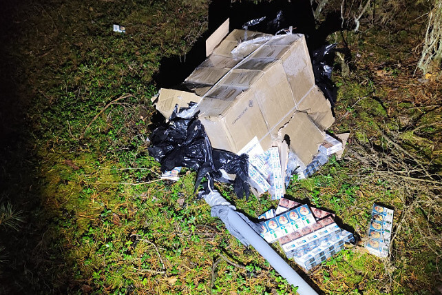 Balloon with Belarusian cigarettes lands at Lithuania’s private estate