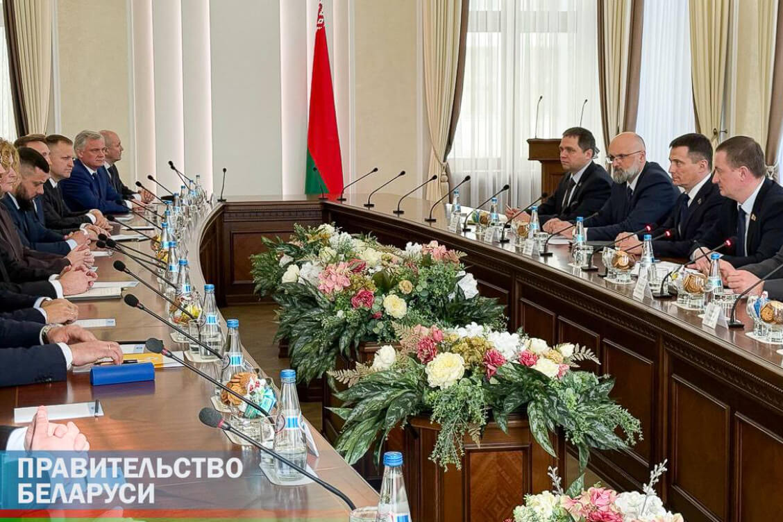 Турчин по поручению Лукашенко встречается с перевозчиками из Литвы и Польши