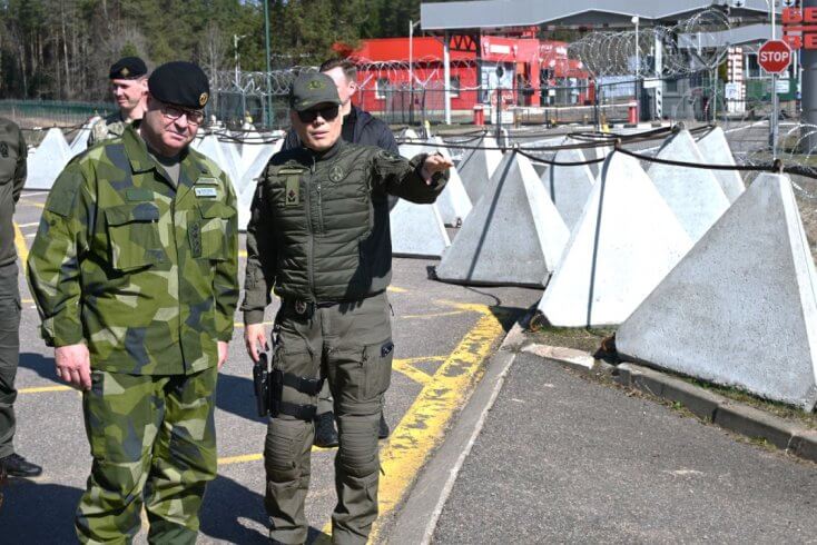 Командующий армией Швеции, недавно присоединившейся к НАТО, ознакомился с защитой литовско-белорусской границы