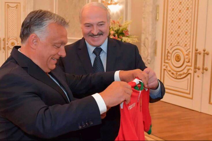 Венгры смели Орбана. Лукашенко вряд ли в восторге